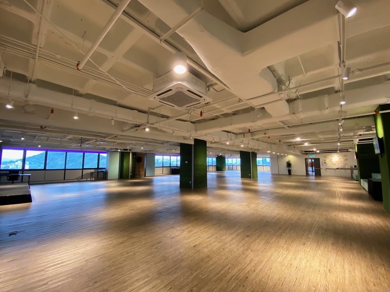 large meeting spaces near me